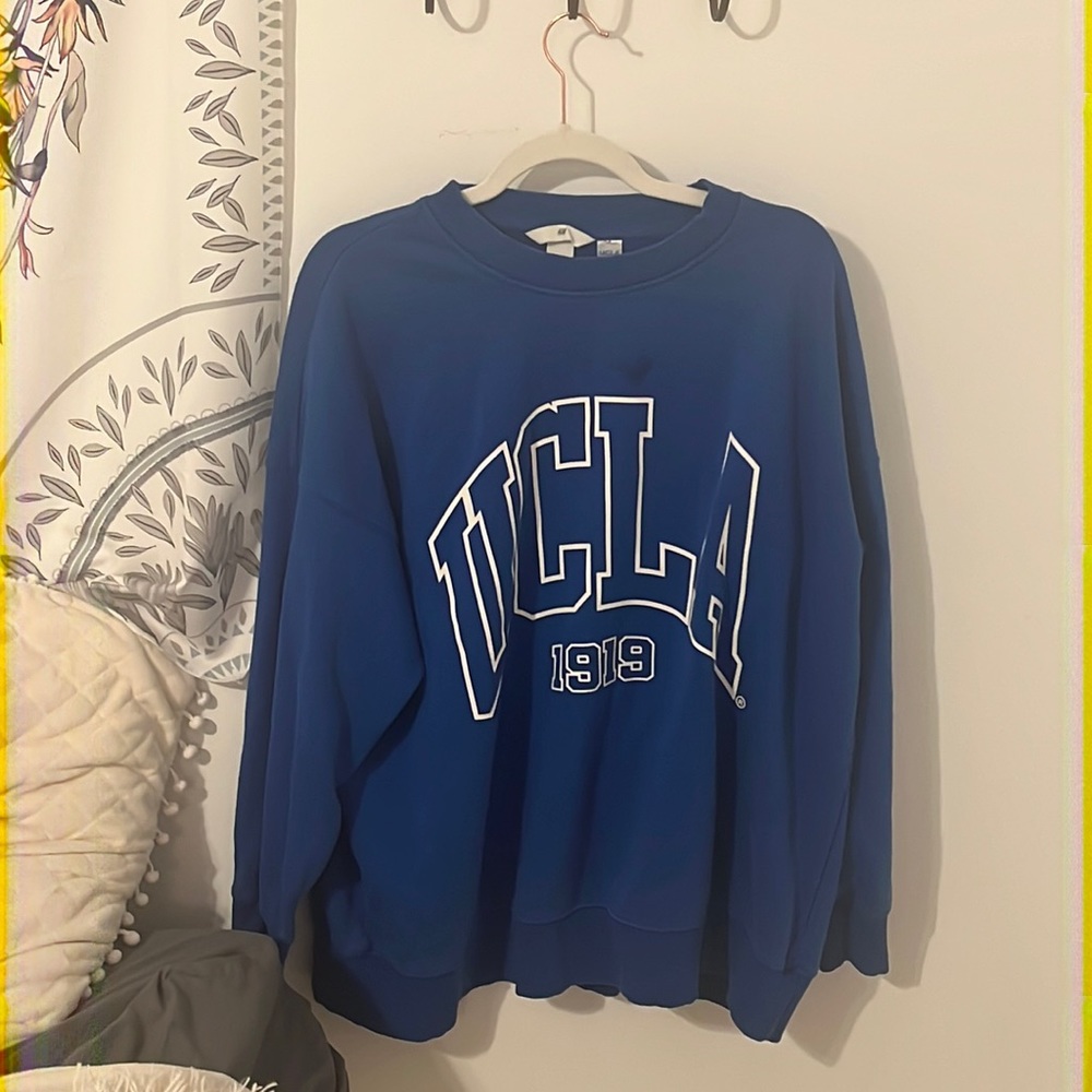 H&M UCLA crew neck sweat shirt